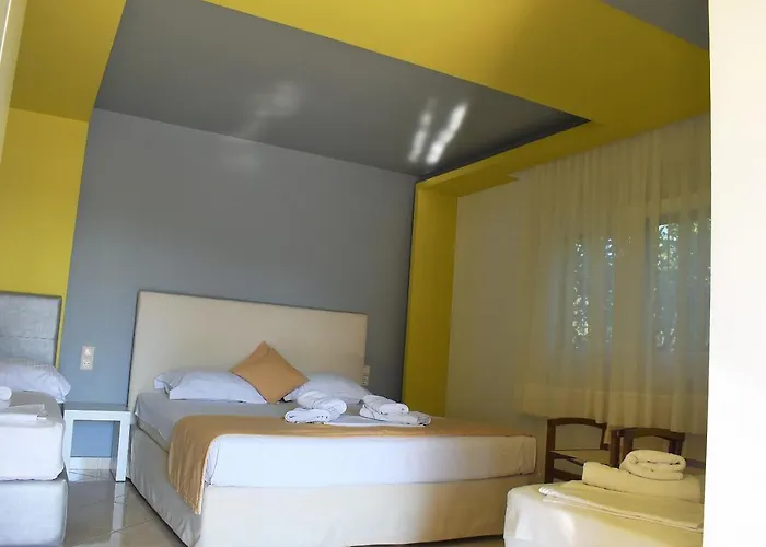 Irini Patira * Potos