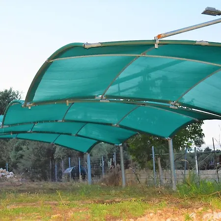 דירה Irini Patira