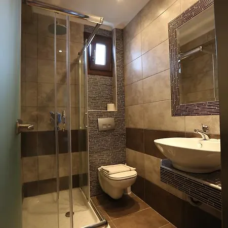 Irini Patira Apartmán