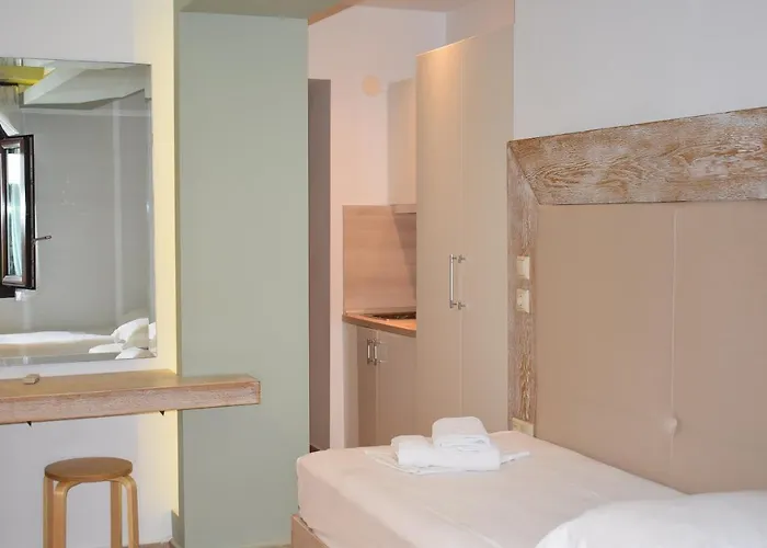 Apartament Irini Patira